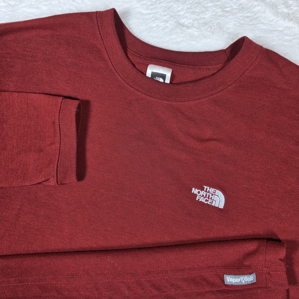 Vintage The North Face VaporWick Mens L Burgundy Crew Neck Active Performance